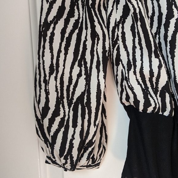 NWT Lucy Paris from Bloomingdales, Sz Small - Picture 8 of 16